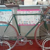 Bicicletta da corsa vintage anni 80 restaurata