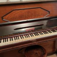 Pianoforte "Fabbrica Italiana Pianoforti"