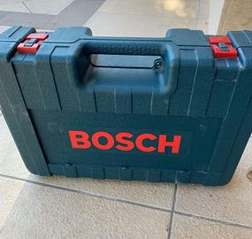 Trapano a percussione Bosch con batterie