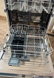 Lavastoviglie da incasso Hotpoint-Ariston LFT 116A