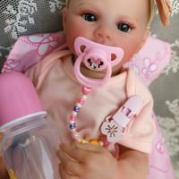 Bambola in stile reborn 