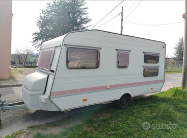 Roulotte tenuta maniacalmente