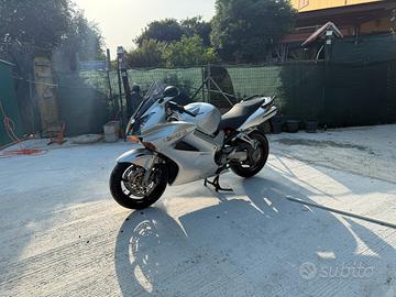 Honda vfr 800 vtec 2002
