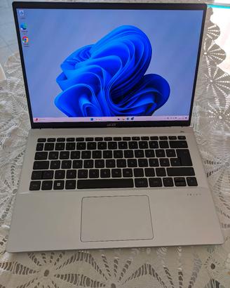 Acer Swift Go 14 OLED 2.8K – i5 13ª gen – 16GB RAM
