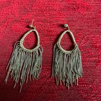 Orecchini fatti mano con fili/perle oro ed argento