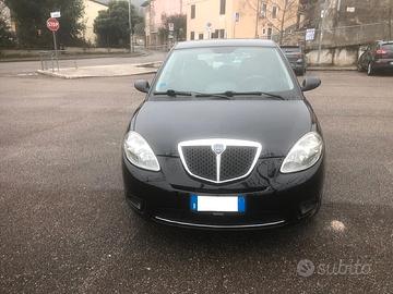 Lancia Ypsilon 1.2 Argento