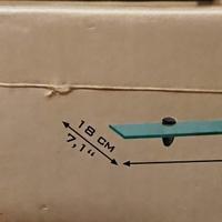 Mensola in vetro curvato colore nero