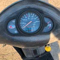 Kymco 50 del 2010 con 17.000 km