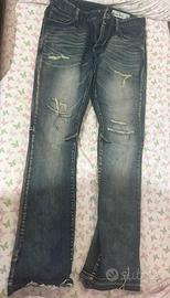 pantaloni jeans