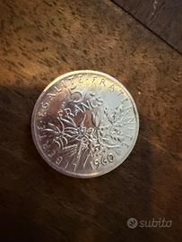 Lotto di 35 monete d argento da 5 franchi