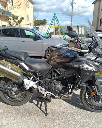 Benelli trk 502x