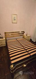Letto con spalliera in OTTONE
