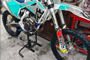 HUSQVARNA 250