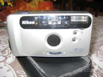 Nikon a rullino