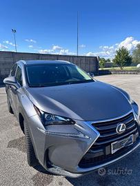 Lexus NX300H 