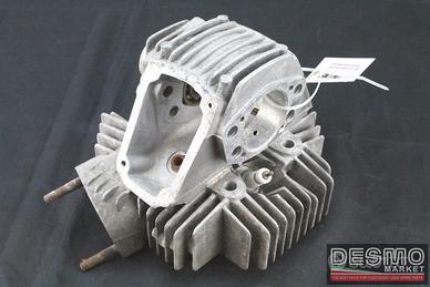Testa testata motore orizzontale vuota Ducati Pant