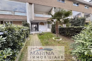 Villetta a schiera di 184 m² con 5 locali e box au