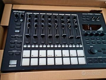 ROLAND MC-707
