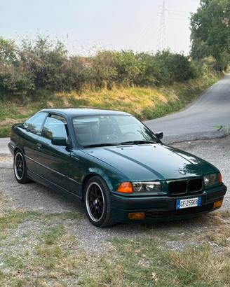 BMW serie 3 ( E36 ) 318is