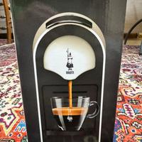 Bialetti Young macchina caffè a capsule