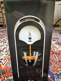Bialetti Young macchina caffè a capsule