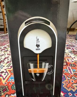 Bialetti Young macchina caffè a capsule