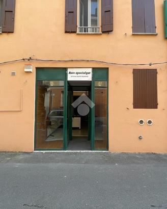 NEGOZIO A CORREGGIO