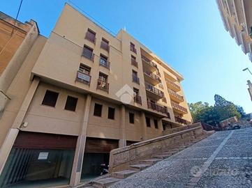 4 LOCALI A TERMINI IMERESE