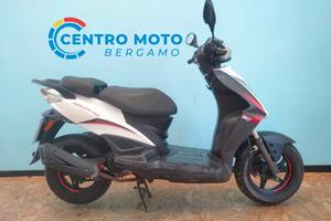 Kymco Agility 50 RS: grintoso e parsimonioso