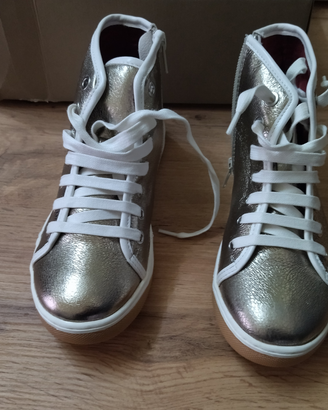 Scarpe nuove bambina n. 34 Bata