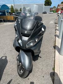 Suzuki Burgman executive 650