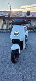 Scooter ELETTRICO 125cc - NIU MQI GT