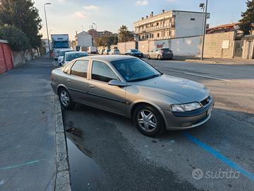 Opel Vectra 1.8 16v