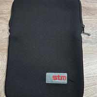 Custodia STM Tablet o Netbook