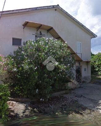 CASA SEMINDIPENDENTE A FONTECHIARI