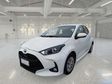 TOYOTA YARIS HYBRID BUSINESS MY22 AUTO 5 PORTE BER