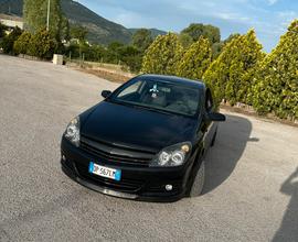 Opel Astra GTC 1.9 JTD 150cv