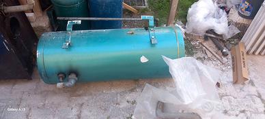 serbatoio per acqua calda usato per caldaia gasoli