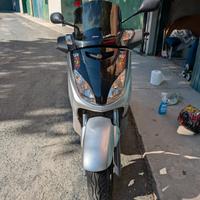 Moto YAMAHA x max
