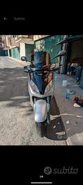 Moto YAMAHA x max