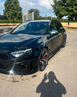 Audi RS4  CARBO CERAMICA
