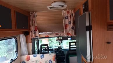 Camper Mobilvetta design anni 1990