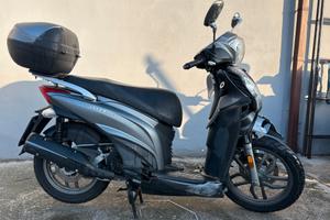 Kymco People One 125 INCIDENTATO