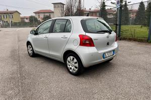 Toyota Yaris 1.0 5p. Sol Unico proprietario