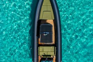 Seawater 28 Phantom T-Top - 2023