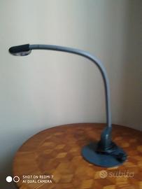 Lampada da tavolo SNAKE. Design C. Vietri by CIL