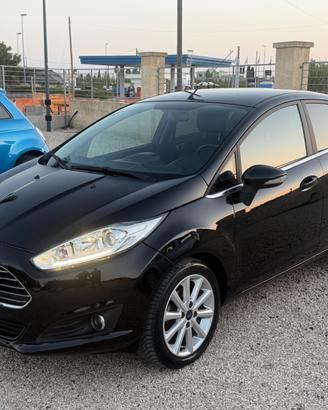 Ford Fiesta 1.5 TDCi 75CV 5 porte Titanium