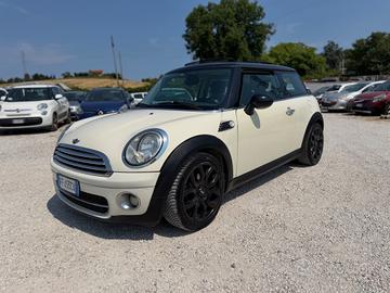 Mini 1.6 16V Cooper D Chili Automatica