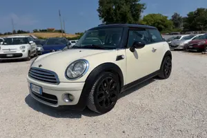 Mini 1.6 16V Cooper D Chili Automatica