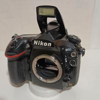 NIKON D810